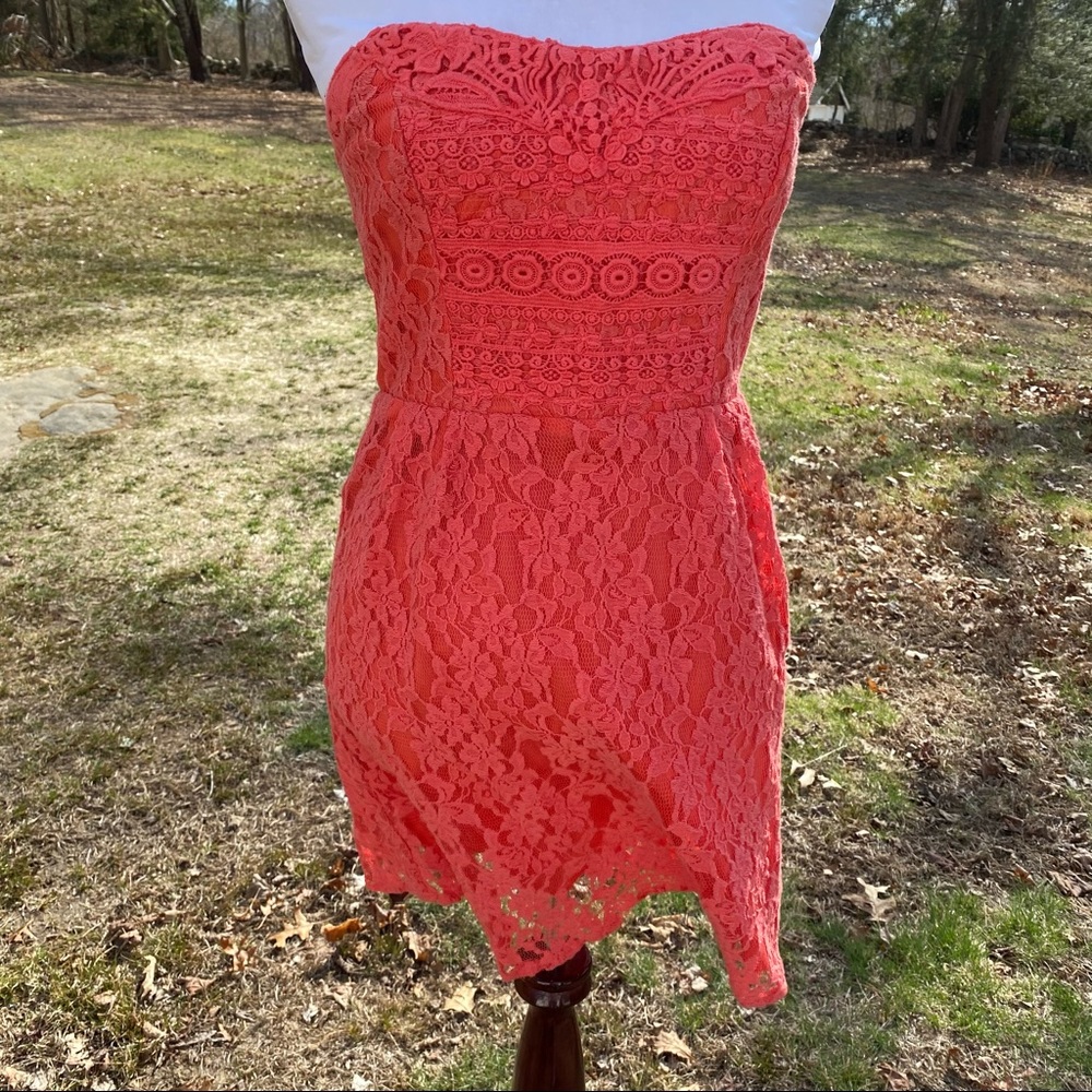 FREE PEOPLE DRESS STRAPLESS MINI CORAL LACE SIZE 4